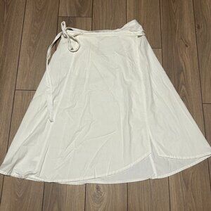 Gap Lightweight Denim White Wraparound Skirt